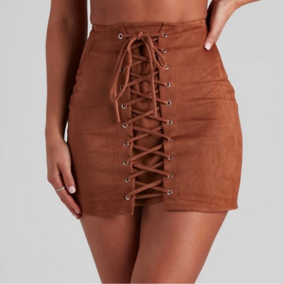 NWOT Army green lace-up mini skirt. Small. Boho. - Picture 8 of 8